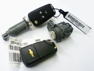 Комплект замков и ключей Chevrolet 3 кн.http://autokey.zp.ua/ ( Victor ! )