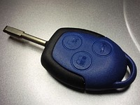 верх ключа синий 3 кнопки  Ford http://autokey.zp.ua/  ( Victor ! )